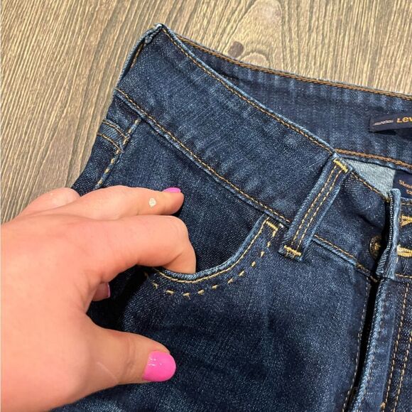 Levi's 526 Slender Boot Cut Jeans Mid Rise Whisker Denim Medium Wash Blue Size 4 - Picture 5 of 11